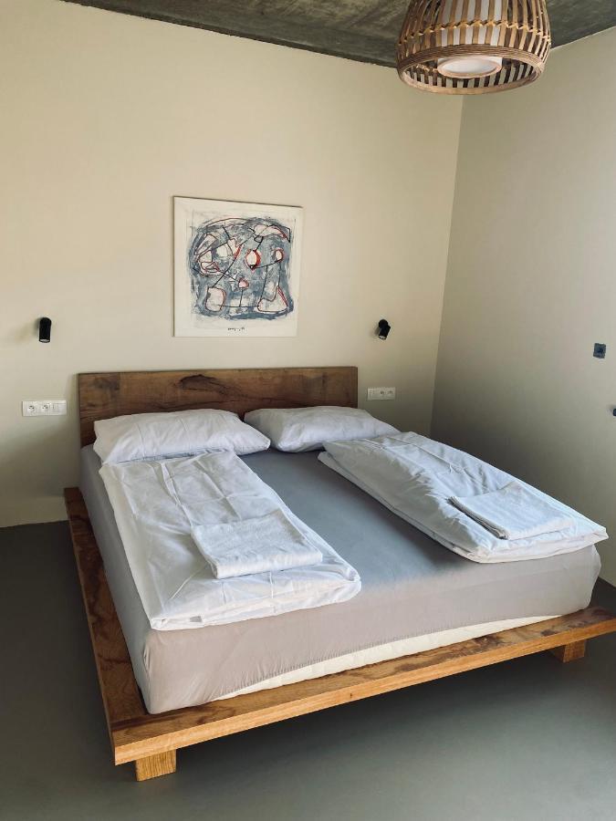 Apartment Vilabyt Se Zahradkou A Vyhledem Na Zamek Mikulov
